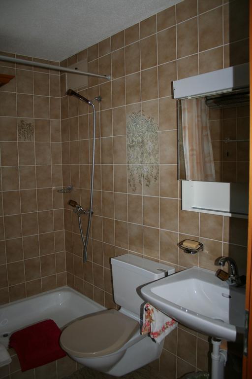Hus Pravis Apartment Klosters Exterior photo