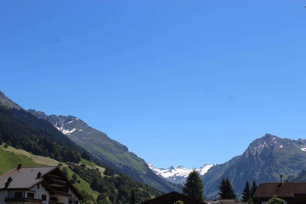 Hus Pravis Apartment Klosters Exterior photo